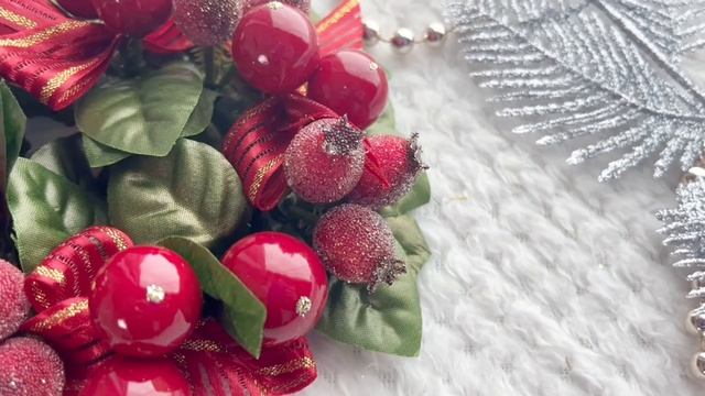 Мини-венок для свечи и декорирования МОРОЗНЫЙ ШИПОВНИК, 13 см, 2500048A774