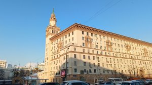 Прогулки по Москве. "Дом с башенкой" на Смоленской площади. Дом работников НКВД - дом с секретами