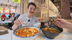 Мукбанг РАЗОРЯЕМ китайское кафе! Едим ТАЗАМИ супы, КУЧА ПЕЛЬМЕШЕК) Где ВКУСНО поесть в Паттайе? Ужин