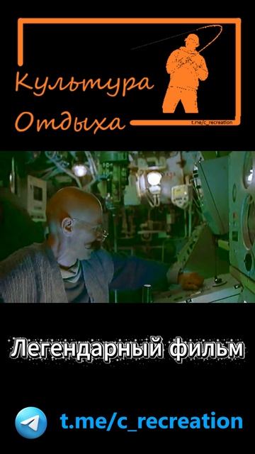 Она что малюткой называется?