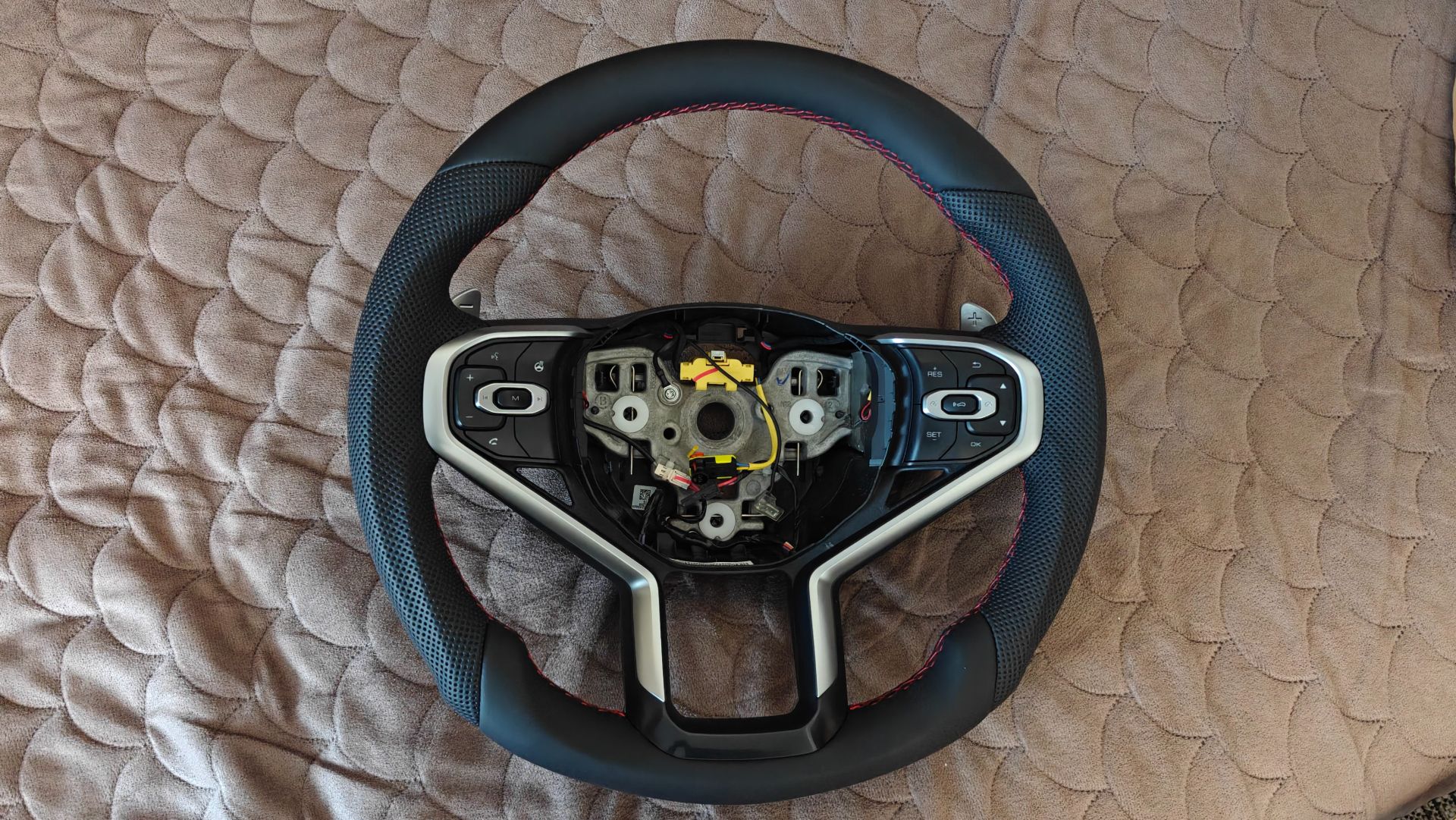 Анатомический руль на Хавал Джолион