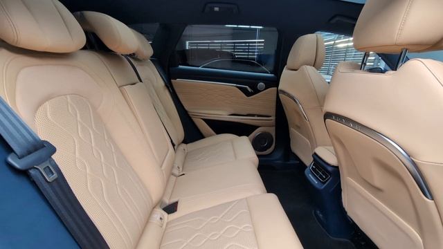 Voyah Free EV смотреть онлайн