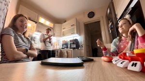 ВЛОГ Горшочек, не вари! Хватит! Играем в ловлю на слове 2.02.26