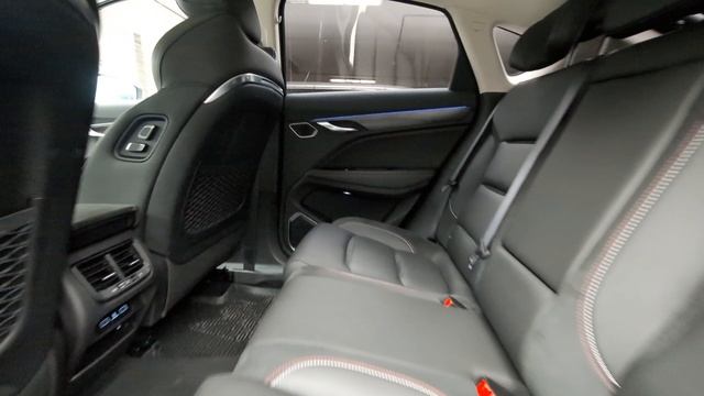 Geely Tugella 2.0 AT (238 л.с.) 4WD смотреть онлайн