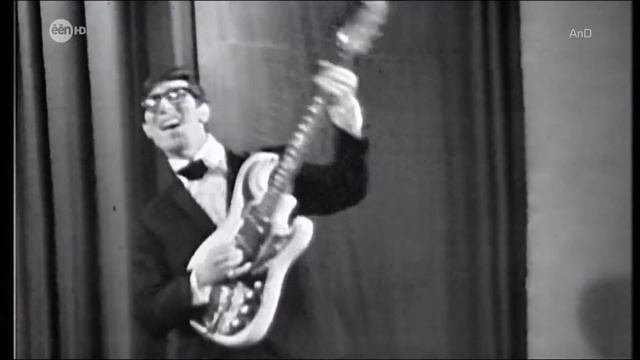 Apache (The Shadows - 1964 Live) смотреть онлайн