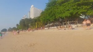 Отель Long Beach Garden Hotel .Пляж и бассейн .Паттайя .Таиланд