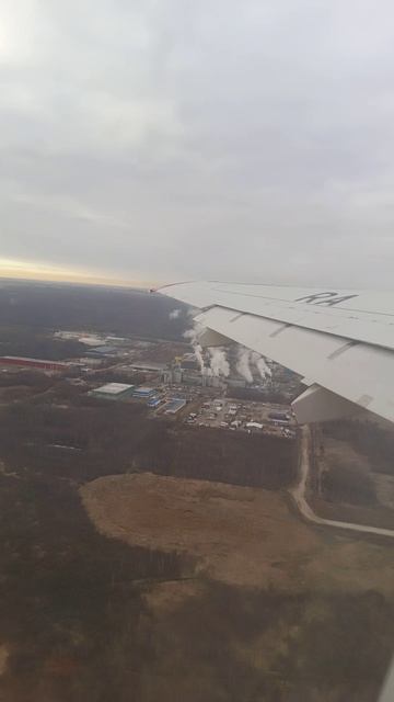 По крылом самолёта - Питер