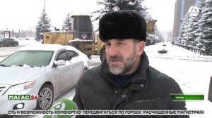 А снег идёт!