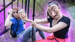 ZNAK 11 серия - ДЕВОЧКА-ХЕЙТЕР ПОЙМАЛА ДИАНУ! ПОЧЕМУ ДРУГИЕ ХЕЙТЕРЫ ЕЕ БОЯТСЯ?!