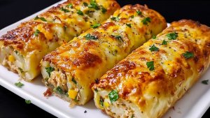 Просто смешайте 3 яйца и картофель! Это блюдо мгновенно произведет впечатление на любого!