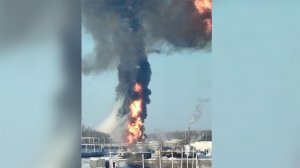 Грузовые вагоны с бензином сошли с рельсов и загорелись в Тамбовской области