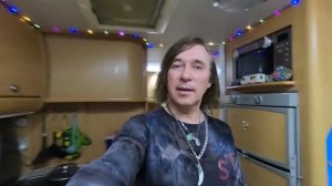 154 ч. Жизнь в караване у моря