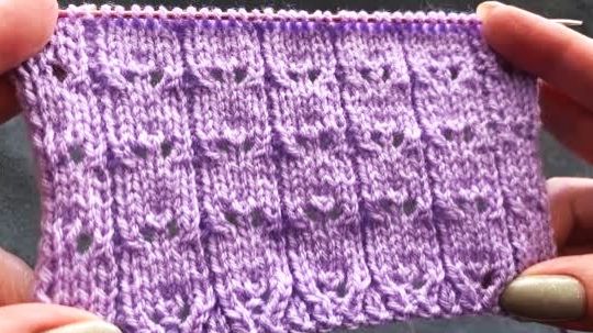 🧶ОЧЕНЬ ПРОСТОЙ СИМПАТИЧНЫЙ УЗОР СПИЦАМИ🤍 смотреть онлайн