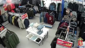 В Муроме  задержали  жителя, подозреваемого в совершении кражи курток из магазина спортивных товаров