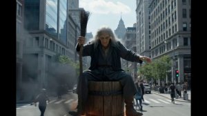 Баба Яга идет в магазин Магнит Кошмарит Мир. Пьет кое, что и хорошеет. Она умеет расслабляться