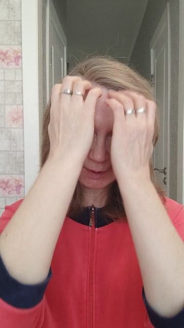 Мой восторг, про шампунь, для людей с жирными волосами и кожей головы.