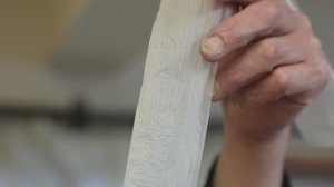 Как изготавливаются рубанки, способные снять стружку с дерева тоньше бумаги.