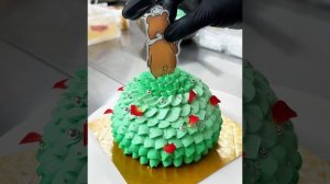 залипательное видео с тортиком