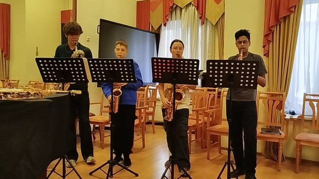 Квартет саксофонов Groove 
