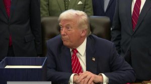 Россия держит слово, заявил Дональд Трамп.