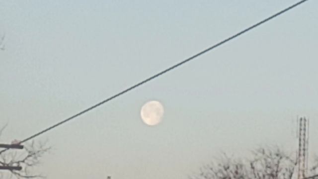 УТРЕННЯЯ ЛУНА 3 ФЕВРАЛЯ 2026 Г смотреть онлайн