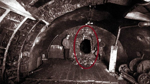 Найден дневник Гайдучка с описанием места где спрятана машина времени