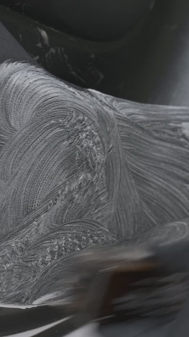 Этот салон срочно требует химчистки