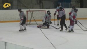 НОЧНАЯ ХОККЕЙНАЯ ЛИГА. ДИВИЗИОН "ЛЮБИТЕЛЬ 40+". "БАСТИОН" (ЖЕЛЕЗНОГОРСК) - "ВИТЯЗЬ" (КУРСК)