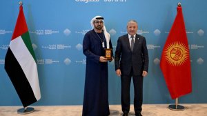 Адылбек Касымалиев вручил орден «Достук» министру по делам кабинета министров ОАЭ