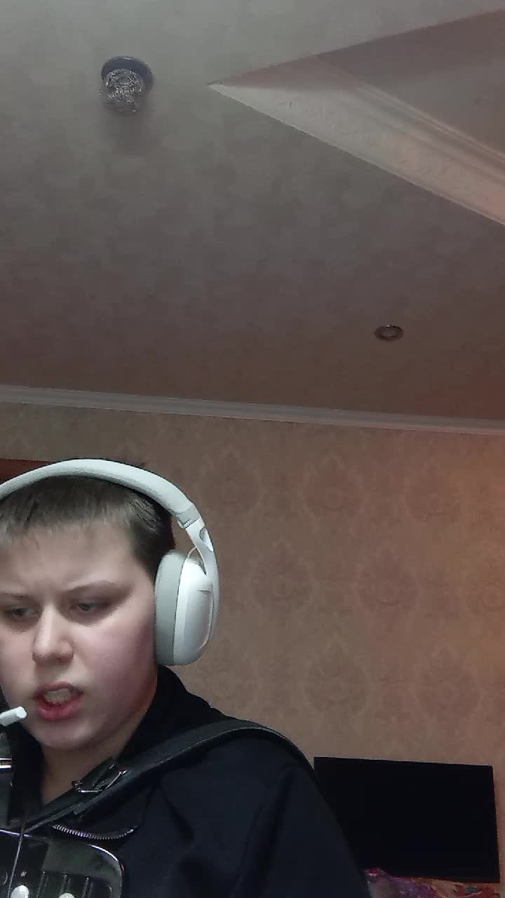 играю на баяне