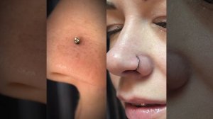 Пирсинг носа замена украшения