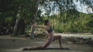 ЙОГА с акцентом на БОКОВЫЕ ВЫТЯЖЕНИЯ, чтобы дышать глубже и свободнее. 20 мин.