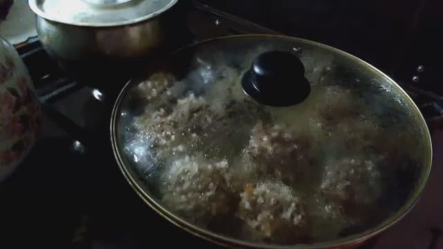 Готовлю ёжики и удаляю коменты смотреть онлайн