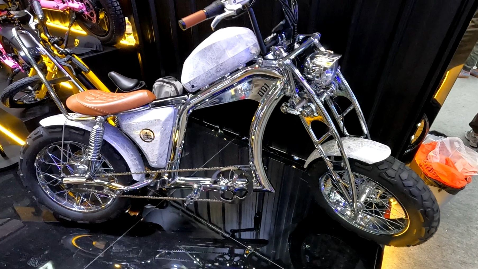 Мотоциклы MANGOSTEEN. Выставка CFAIR. Часть 51. смотреть онлайн