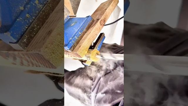 Искусные в ремесле подобны источнику золота. смотреть онлайн