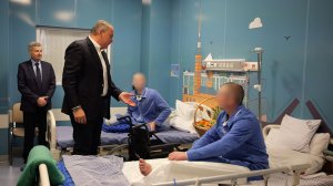 Петр Толстой посетил госпиталь им. Бурденко: поддержка героев СВО и гуманитарная помощь