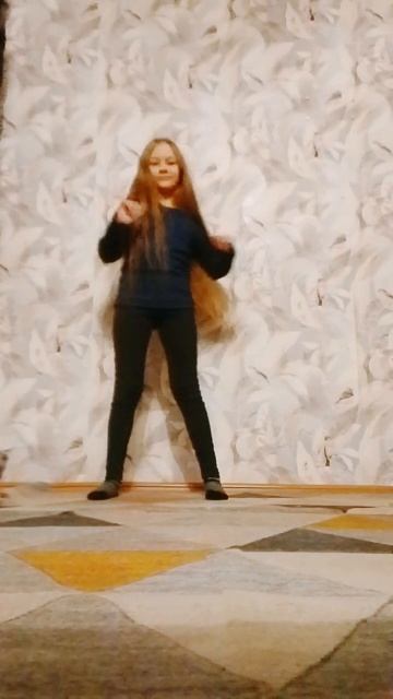 Муся помогает