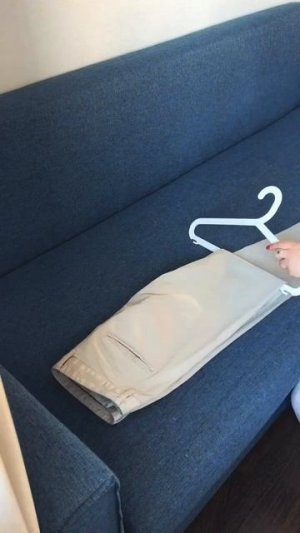 ЛАЙФХАК. Вешайте штаны только так 👌🏻