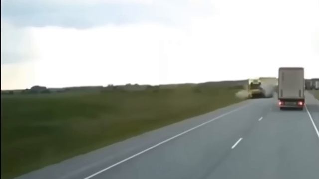 Жесткие ДТП.Внимательность на дороге.(3)