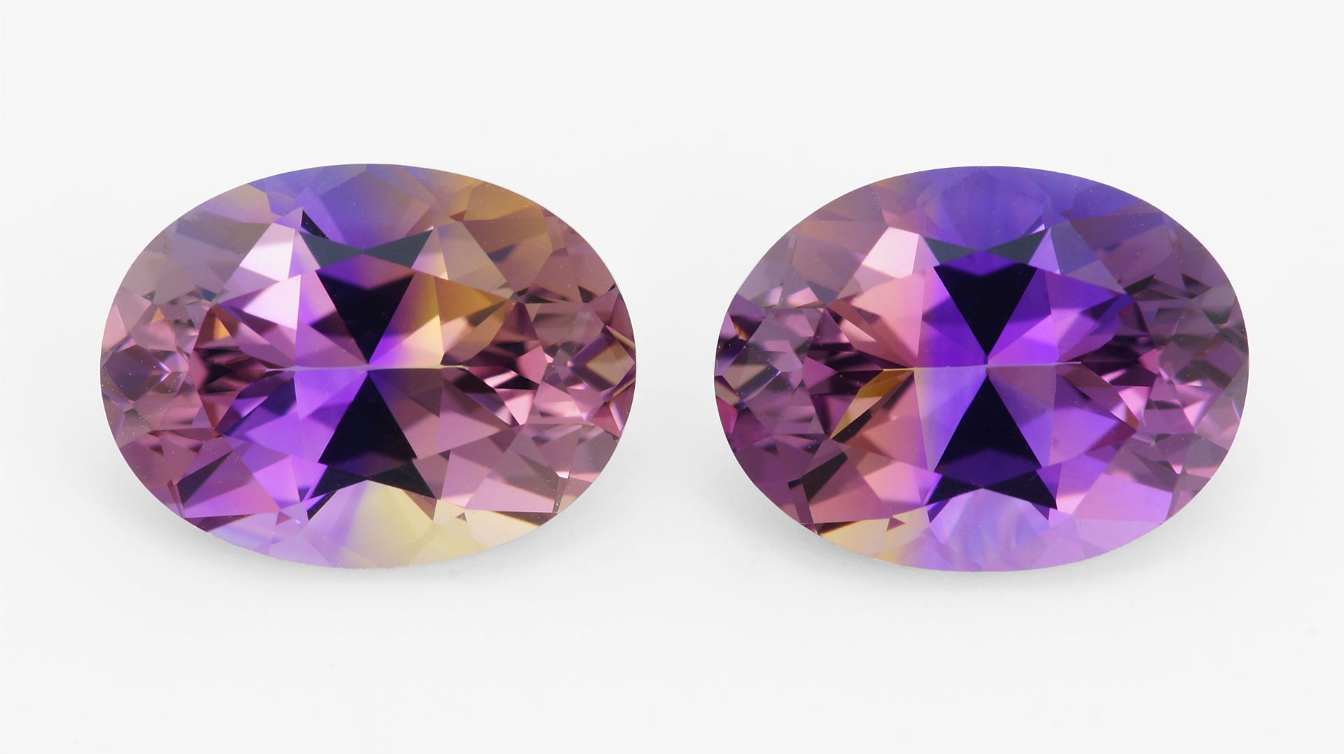 Парный Аметрин 11,57 карат смотреть онлайн