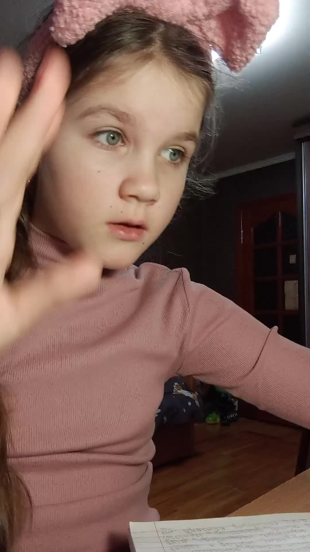 УРОКИИИ!!! смотреть онлайн