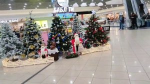 Приехала на фильм)