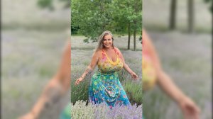 ГРУДАСТАЯ ЖЕНЩИНА В 45 - ЯГОДКА ОПЯТЬ!