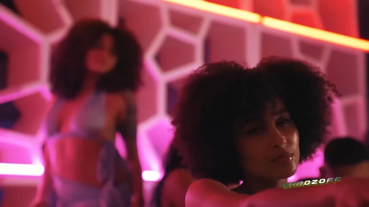 Morozoff - I Wanna Show U (New Dance Hit 2025) смотреть онлайн