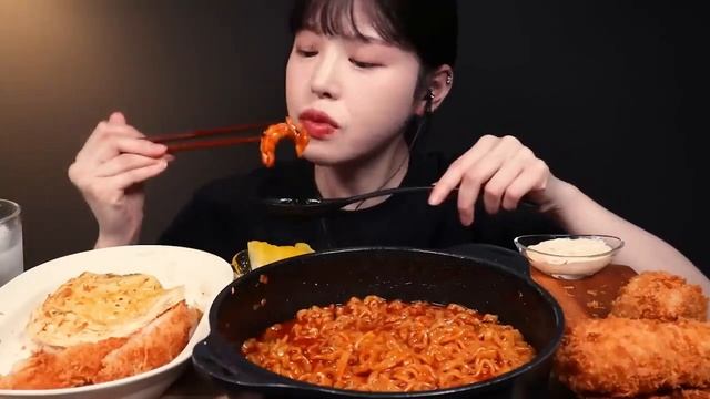 Мукбанг Еда на камеру (2) смотреть онлайн