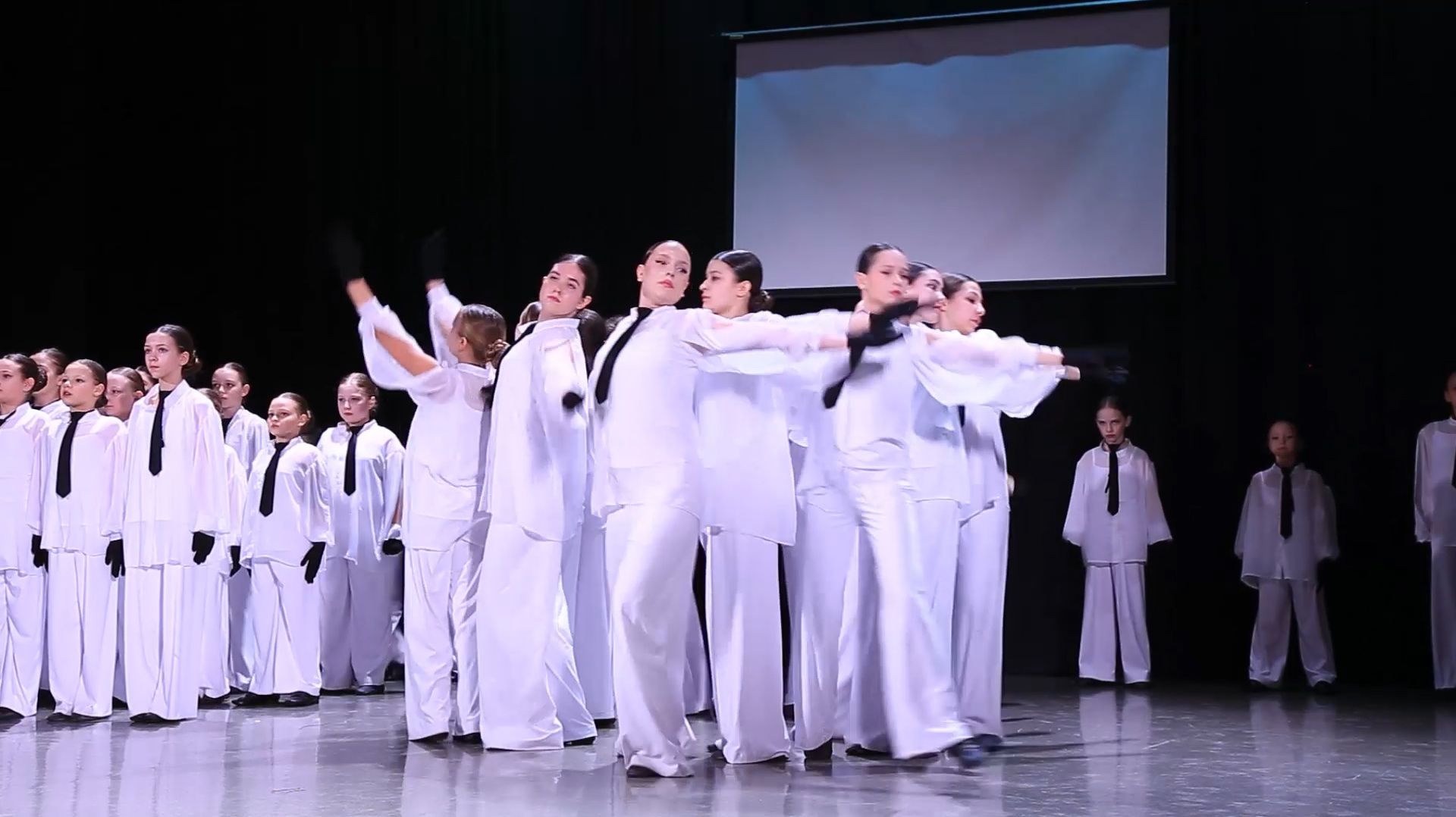 05-01-26 КУЛЬТУРНЫЙ КОД ФЕСТИВАЛЬ ИМЕНА РОССИИ смотреть онлайн