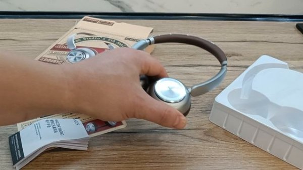 беспроводные наушники Whizzer 1969NC с ANC и работой до 75 часов