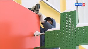 В Кирове демонтируют вывески торговых точек, которые нарушают правила благоустройства