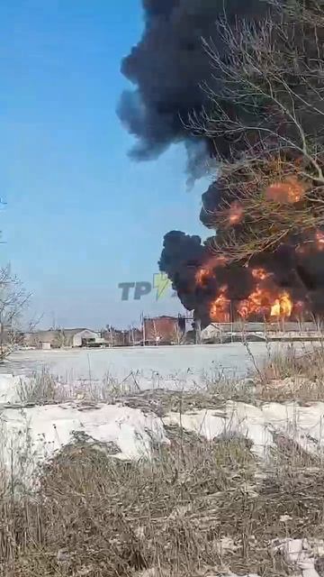 🔥Поражённая ударами Гераней нефтебаза в районе Губинихи Днепропетровской области…🗺️ смотреть онлайн