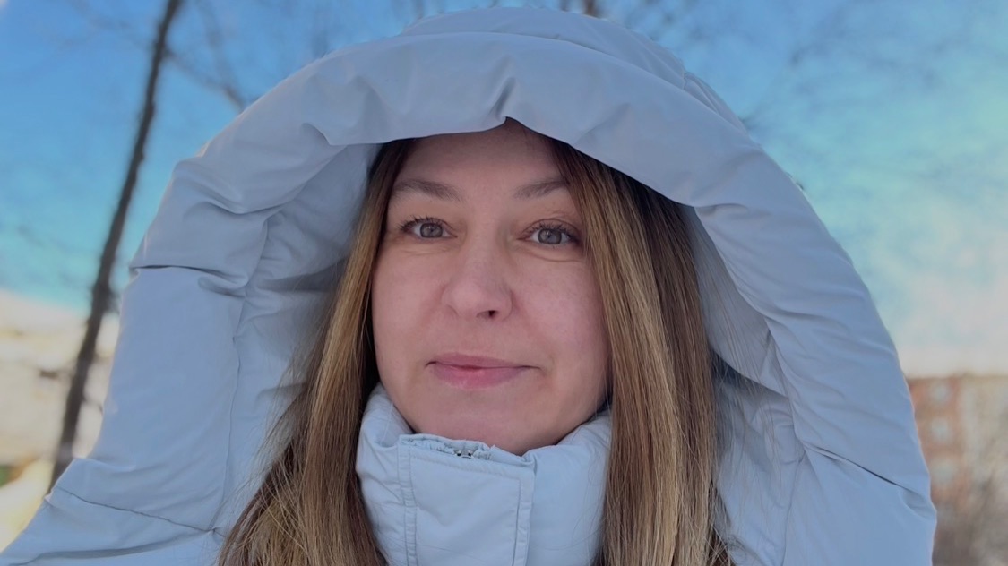 Управлять реальностью легко. Надо просто сменить старую личность на новую смотреть онлайн